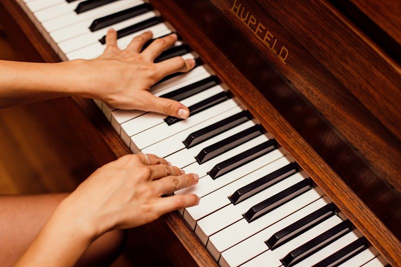 La musique est synonyme de détente, de plaisir et de joie pour plus de 8 musiciens sur 10 | So Busy Girls