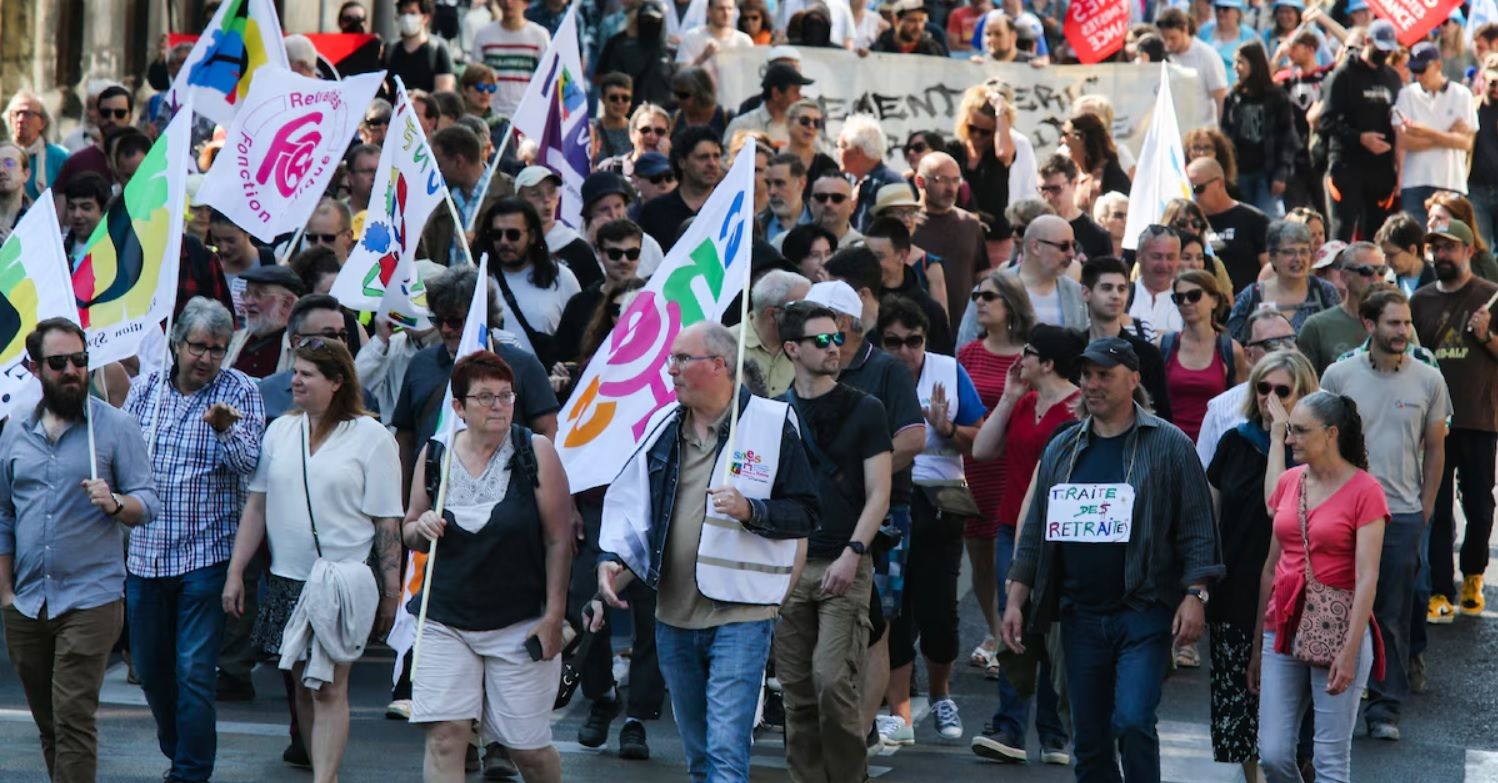 Bloquons tout le 10 septembre : une mobilisation nationale contre les coupes budgétaires de François Bayrou