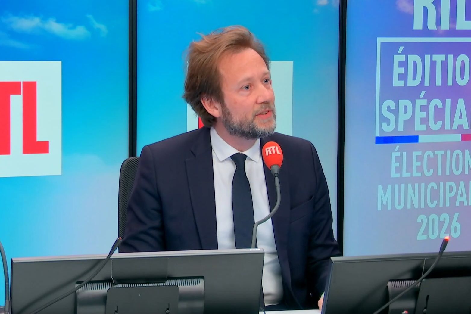 Beaucoup de Français n’ont pas compris quelle était la ligne du PS, affirme Boris Vallaud