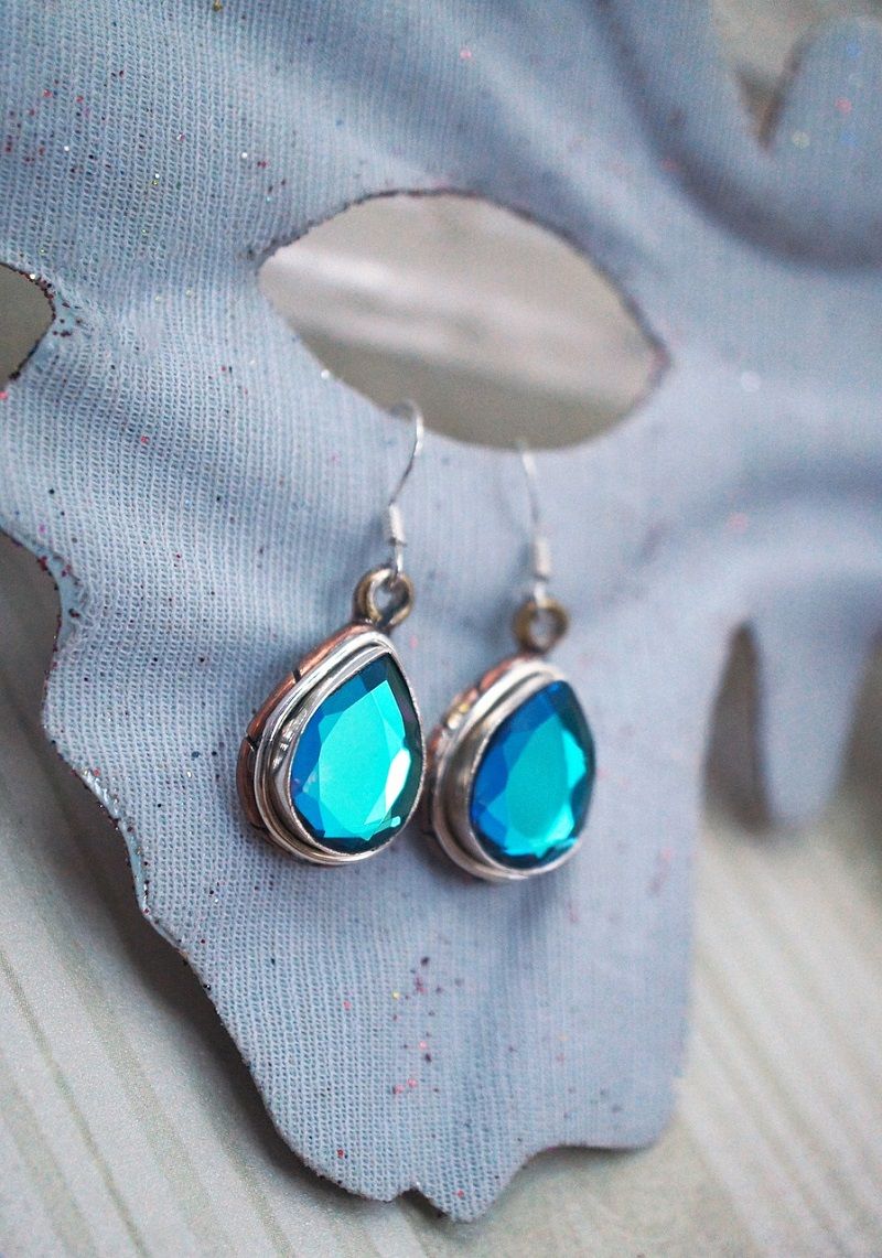 boucles-oreilles-pierre-fine