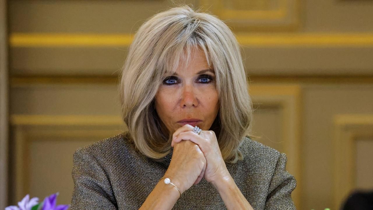 Brigitte Macron et les rumeurs sur son genre : ce que lui reproche un expert LGBT