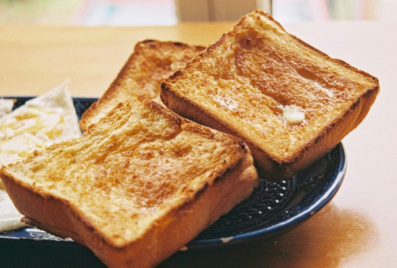 Le pain grillé a une saveur différente