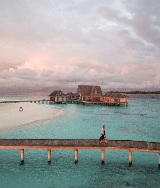 Voici le plus bel hôtel du monde, et son restaurant sous-marin va vous épater | So Busy Girls