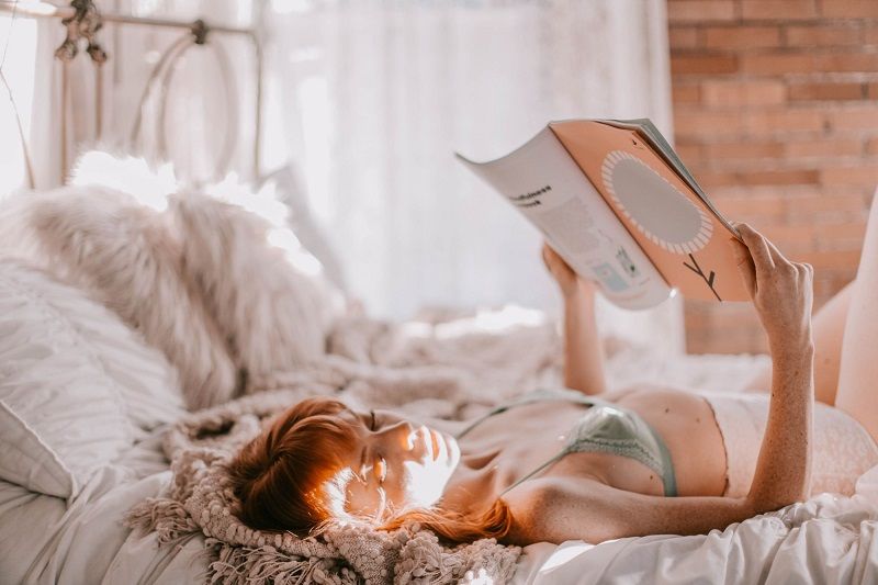 Job de rêve : être payé 500€ à ne rien faire pendant une semaine en sous-vêtements | So Busy Girls