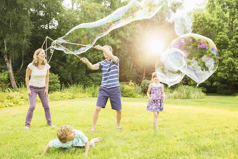 5 activités sympas à faire en famille | So Busy Girls
