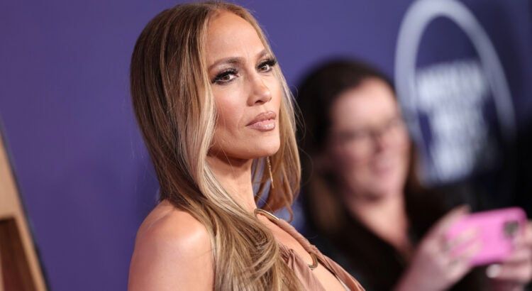 Jennifer Lopez révèle le nom de l’acteur qui embrasse le mieux à Hollywood | So Busy Girls