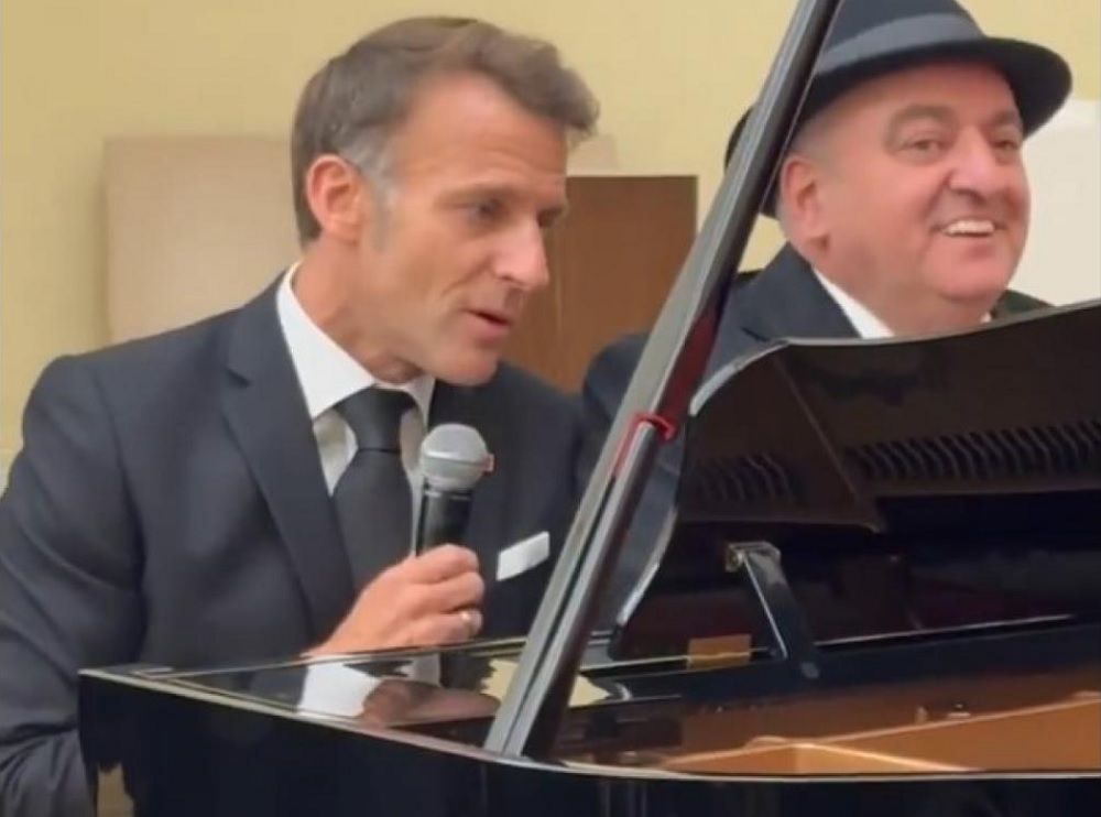 Macron en Arménie : derrière la vidéo virale du Président en train de chanter La Bohème, les vrais enjeux d’une visite très observée | So Busy Girls