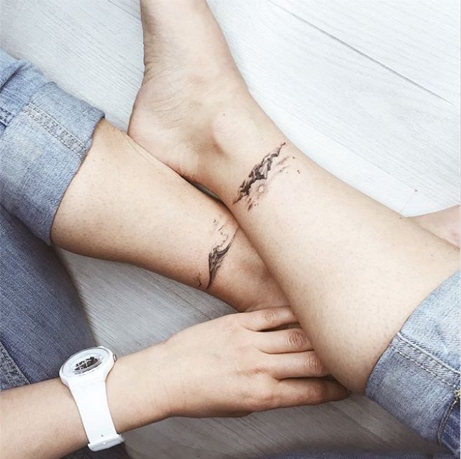 18 idées de tatouages vague pour tous ceux qui adorent la mer | So Busy Girls