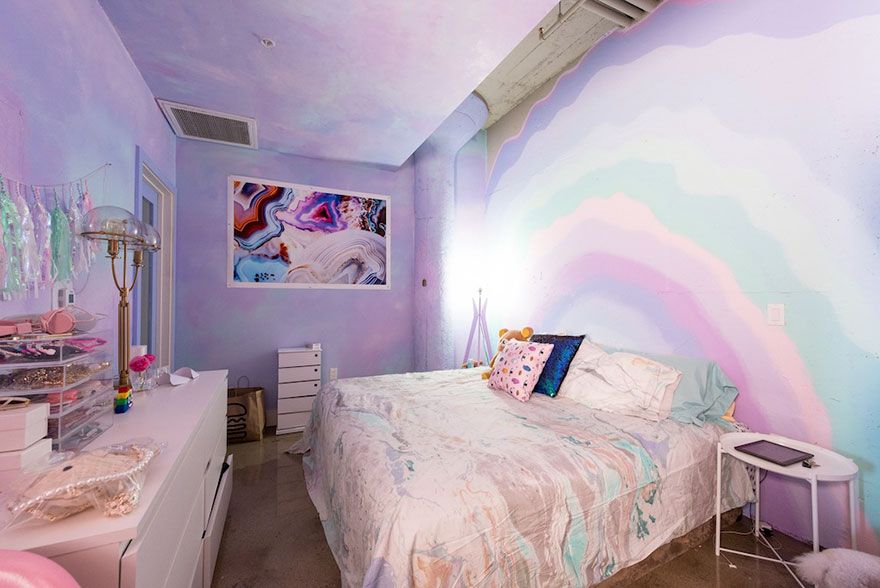 Vous allez tomber amoureuse de cet appartement arc-en-ciel à la déco licorne | So Busy Girls