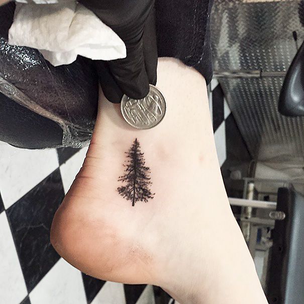 22 petits tatouages sur le pied qui vont vous faire craquer | So Busy Girls