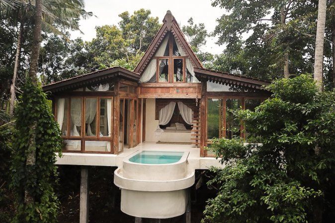 cabane-suspendue-arbre-bali