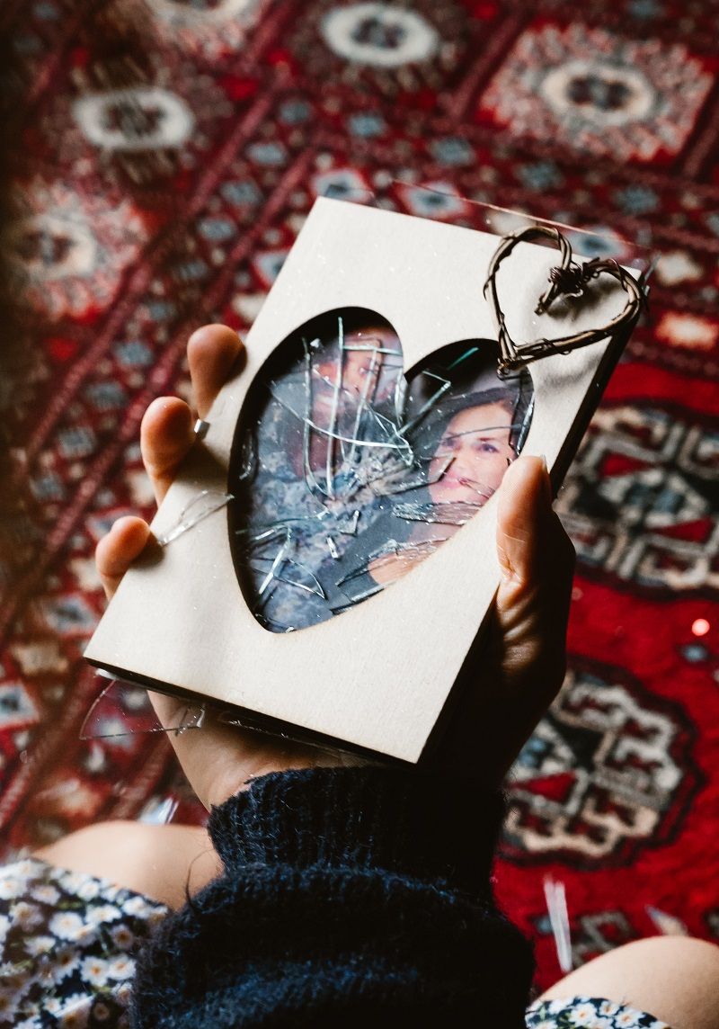 cadre-photo-coeur-brise