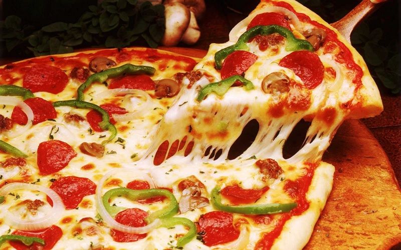 D'après certains experts, pour perdre du poids, il faut manger de la pizza | So Busy Girls
