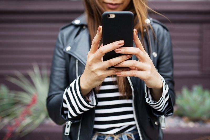 Une étude montre que les t-shirts rayés peuvent vous donner la migraine | So Busy Girls