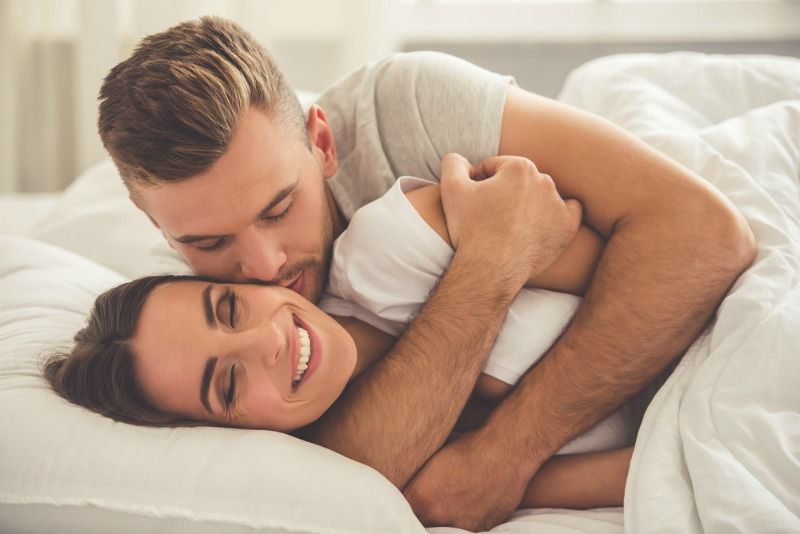 2 Français sur 3 ont cette habitude très surprenante pour bien dormir quand il fait chaud | So Busy Girls