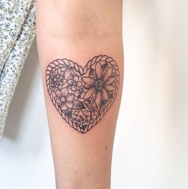 21 tatouages printaniers pour ceux qui adorent cette saison | So Busy Girls
