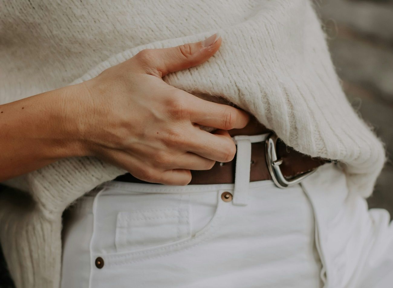 Comment rendre une tenue basique plus &eacute;l&eacute;gante ?