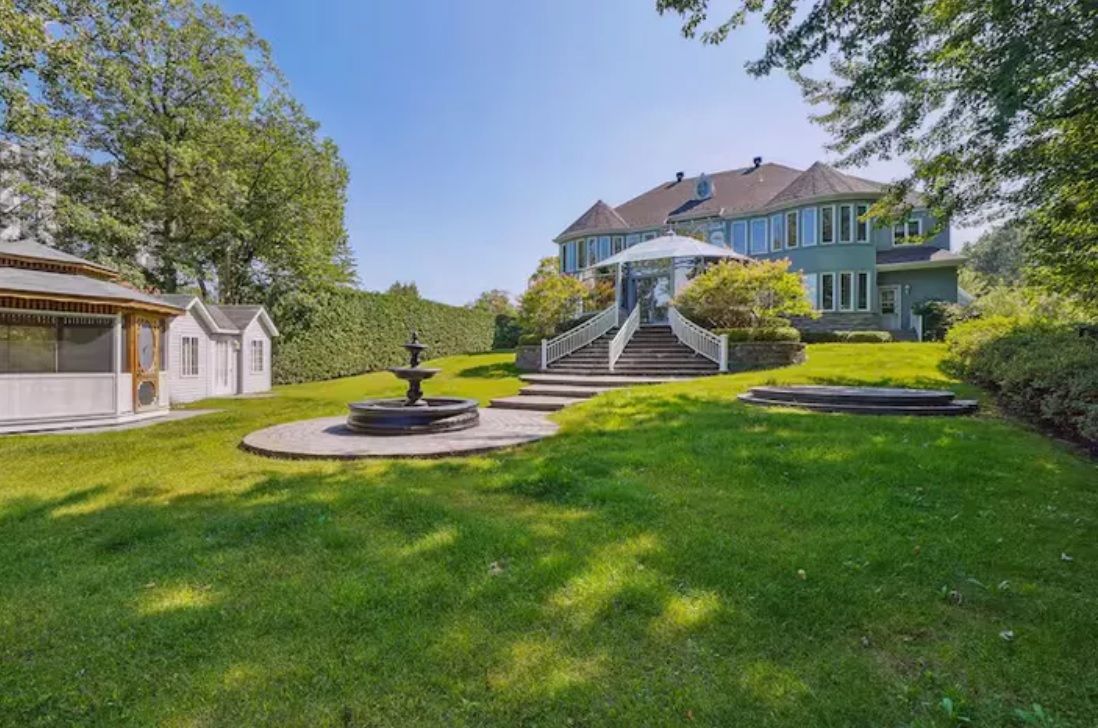 Et si vous alliez dormir chez C&eacute;line Dion ? Cette villa mythique d&eacute;sormais en location affole les r&eacute;servations