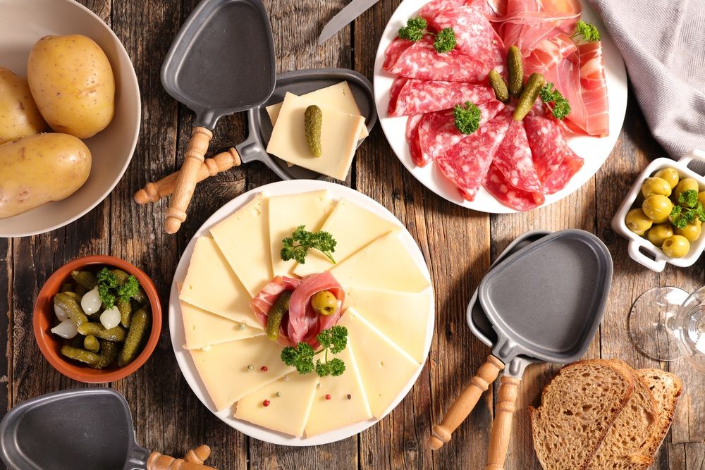 Pourquoi manger de la raclette, ça rend heureux ! | So Busy Girls