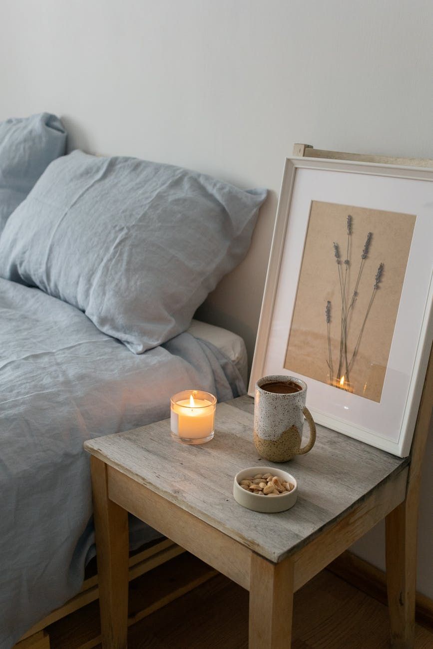 chambre-lit-oreiller-bougie