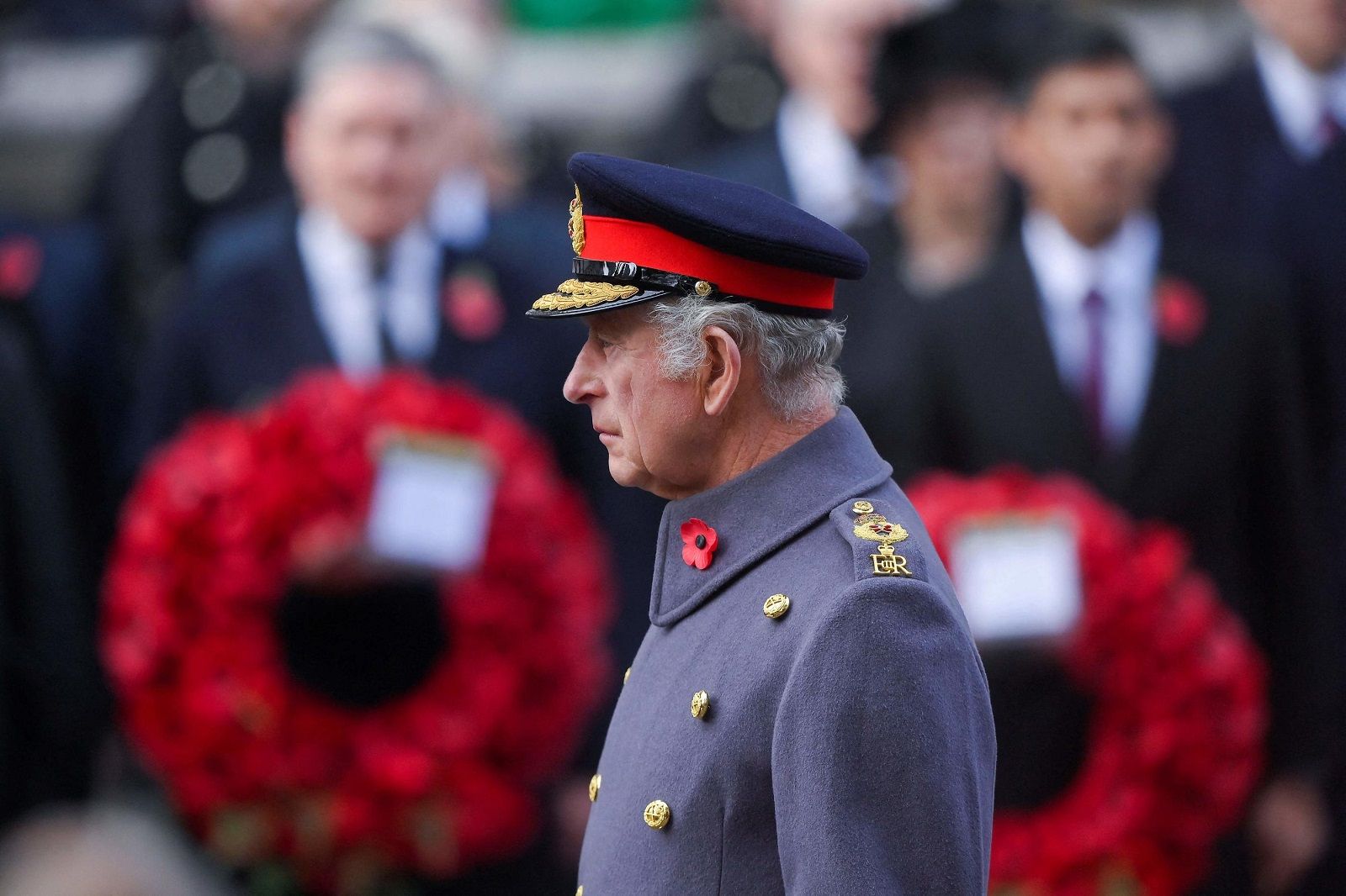 Charles III face à son plus grand dilemme : roi rassembleur ou père avant tout