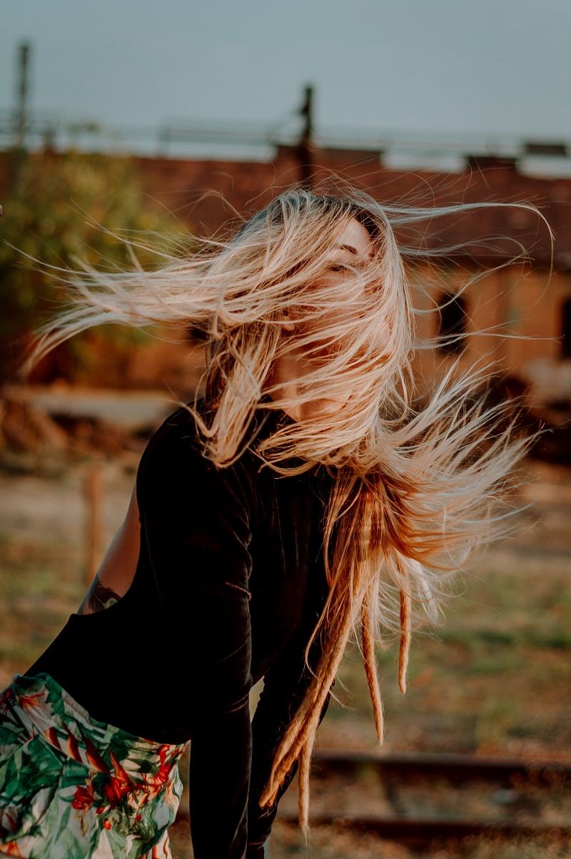 cheveux-blonds-femme