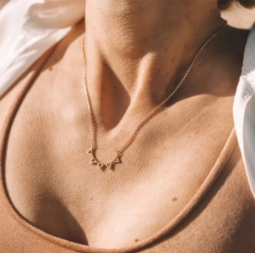 collier-motif-geometrique