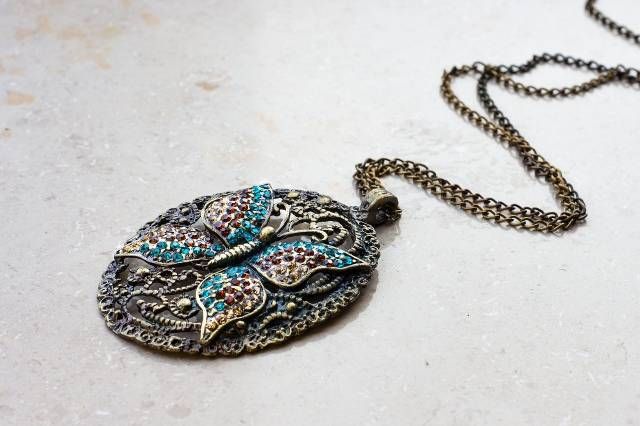 collier-papillon-femme