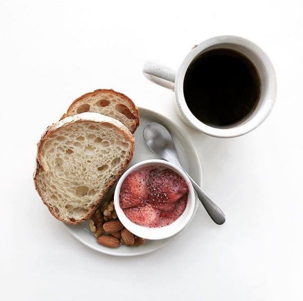 confiture-framboises-cafe-petit-dejeuner