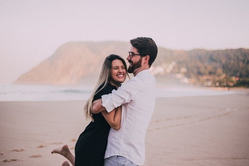 Choses romantiques ou problématiques en couple ? Comment savoir.