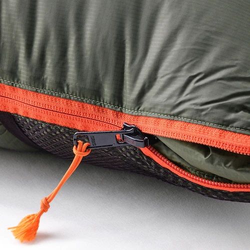 coussin-couverture-manteau-ikea-3