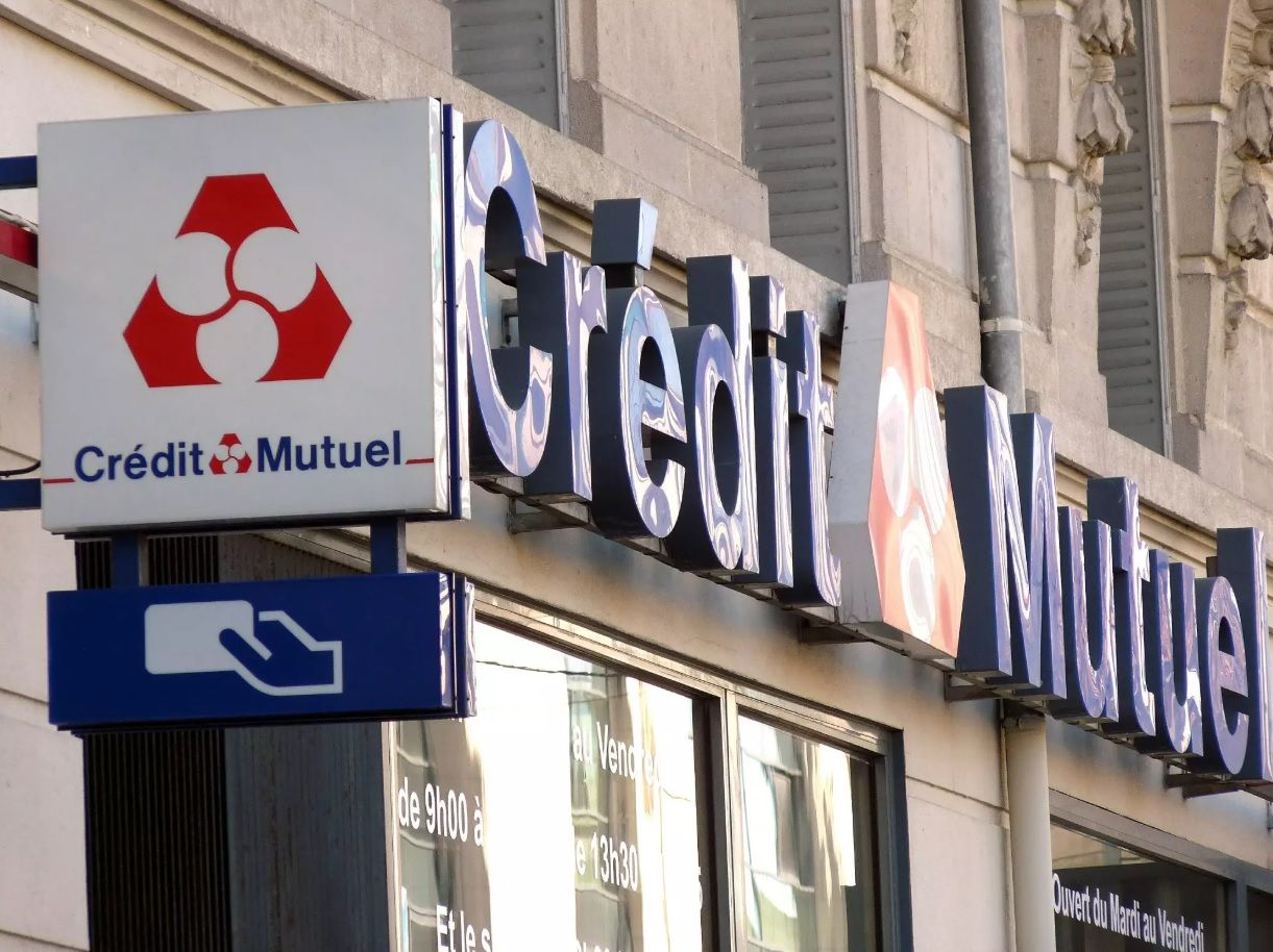 Panne bancaire inédite : Crédit Mutuel, CIC et Monabanq paralysés avant la rentrée