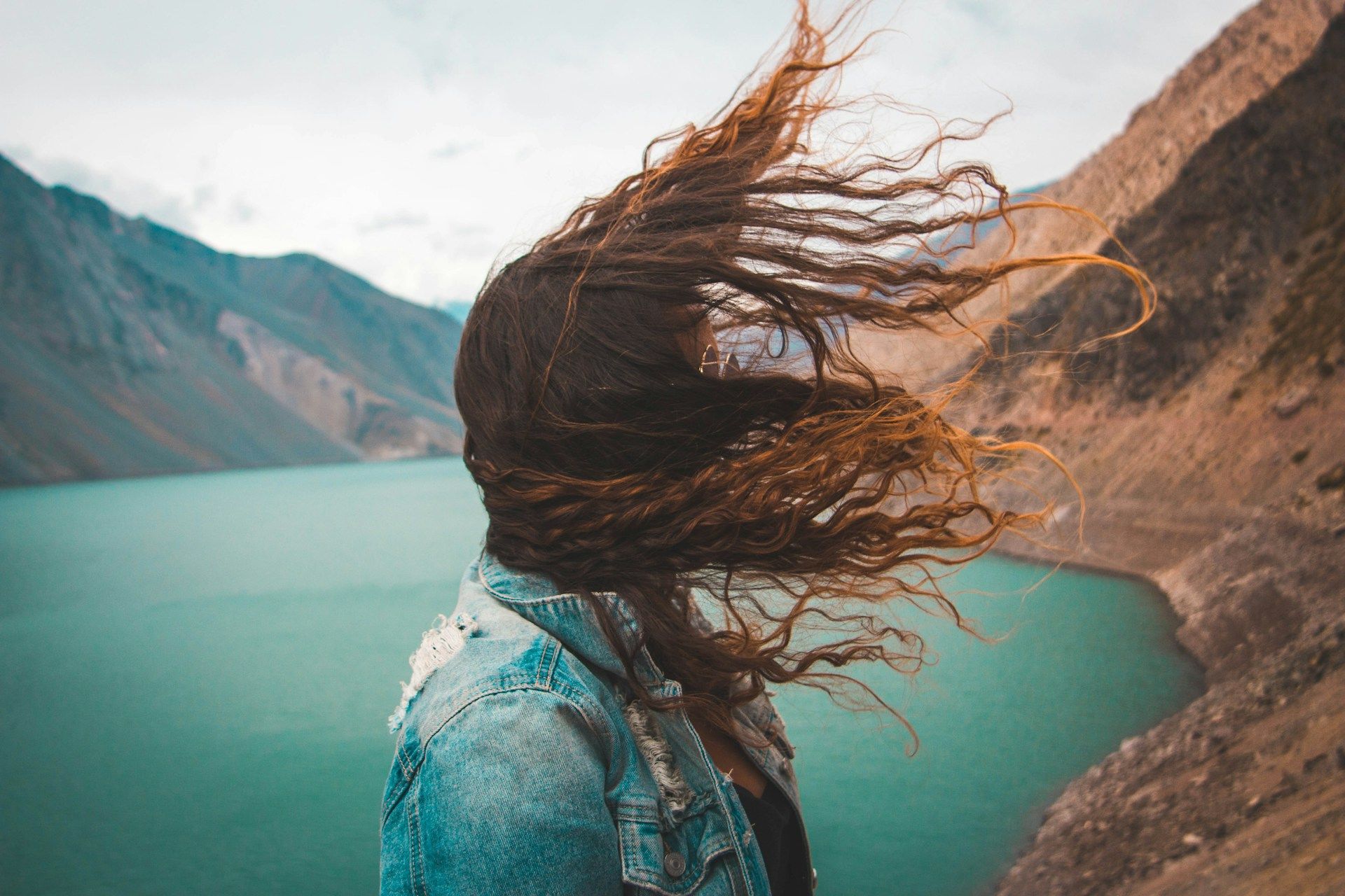 Astuce pour faire s&eacute;cher ses cheveux &agrave; l'air libre.
