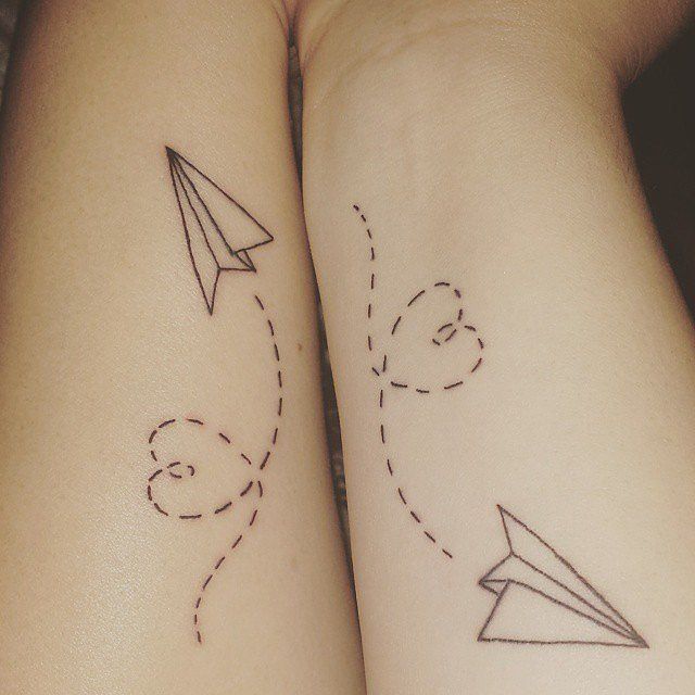 DES AVIONS EN PAPIER | So Busy Girls