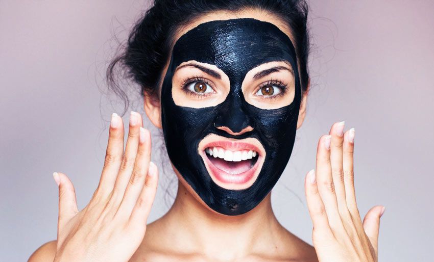 15 soins visage au top pour profiter de tous les bienfaits du charbon | So Busy Girls