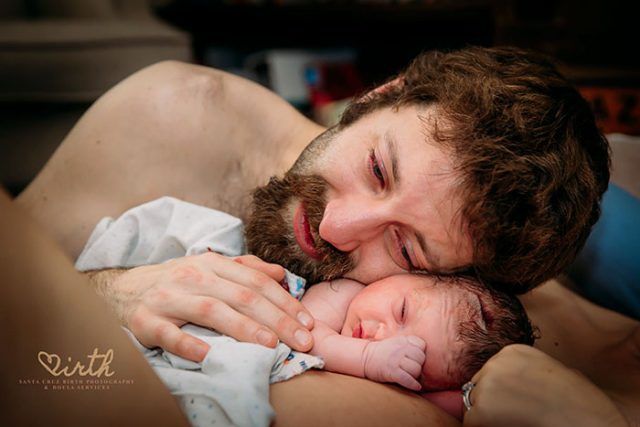 16 photos très émouvantes de jeunes papas dans la salle d'accouchement | So Busy Girls