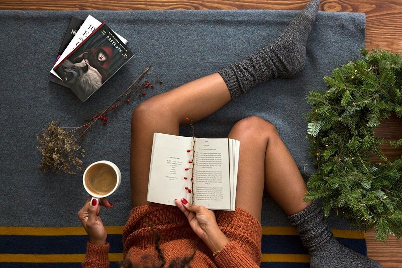 Quelles couleurs porter cet hiver pour remplacer le noir avec style ? | So Busy Girls