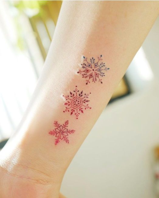 15 idées géniales de tatouages sur le thème de l'hiver | So Busy Girls
