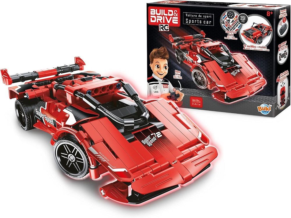 Pourquoi la voiture de sport R/C BUKI est la voiture télécommandée parfaite à construire soi-même pour faire plaisir aux petits pilotes en herbe | So Busy Girls