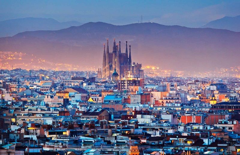 Les 8 choses incontournables à faire à Barcelone | So Busy Girls