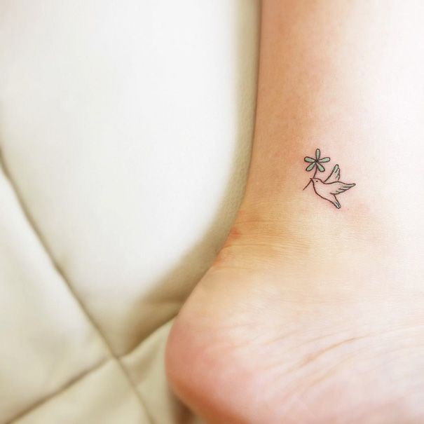 22 petits tatouages sur le pied qui vont vous faire craquer | So Busy Girls