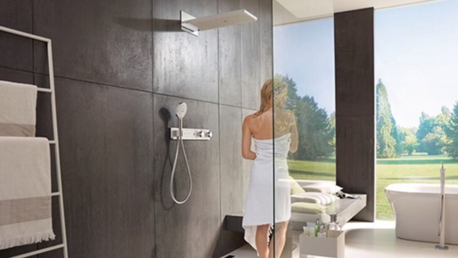 Ne sous-estimez pas le choix de votre mitigeur de douche. Il restera en effet de nombreuses années dans votre salle de bains. | So Busy Girls