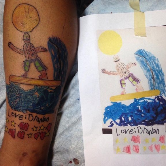 12 parents qui ont tellement adoré le dessin de leur enfant qu'ils se le sont fait tatouer ! | So Busy Girls