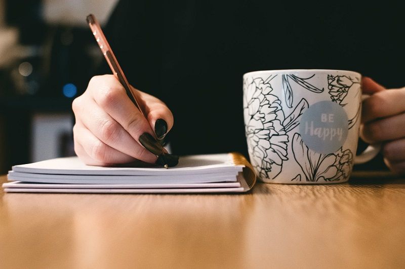 D'après cette étude, écrire sa rupture sous forme d'histoire soulage les peines de coeur | So Busy Girls