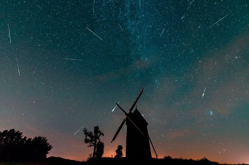 Ce soir, pensez à regarder le ciel pour observer la pluie d'étoiles filantes des Perséides | So Busy Girls