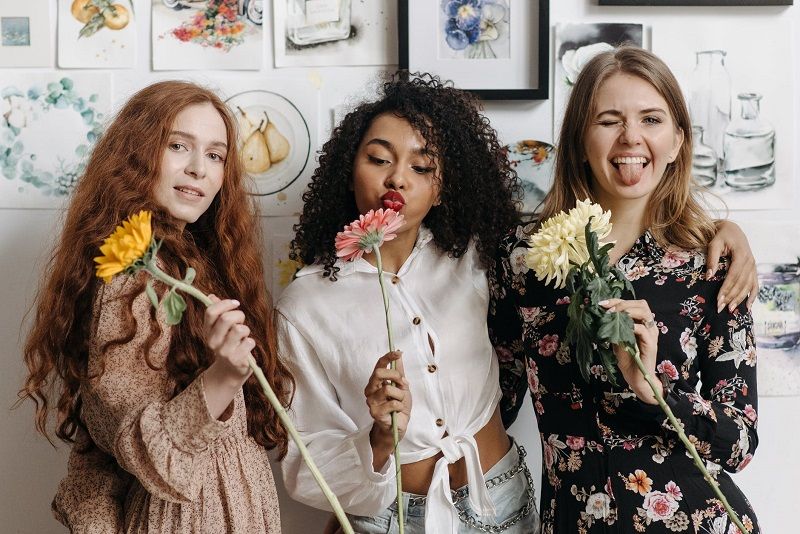 4 indispensables de mi-saison pour un look ultra féminin | So Busy Girls