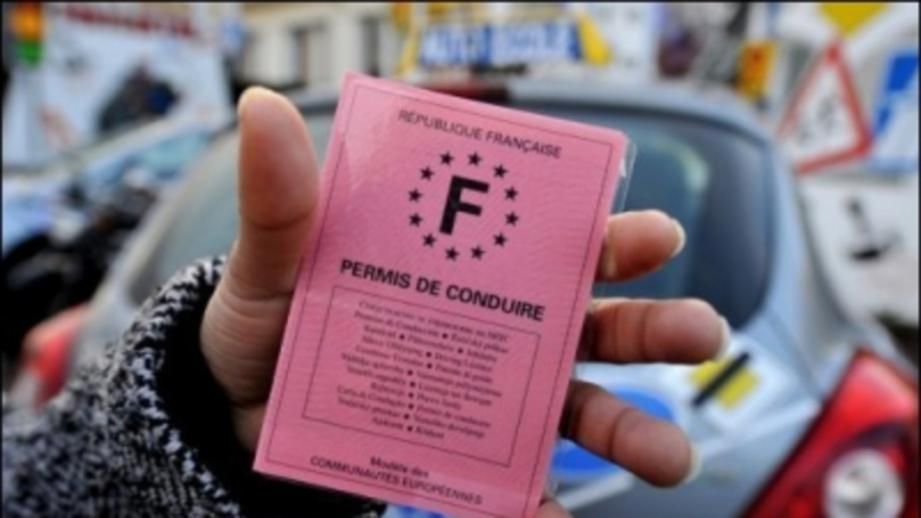 Vous avez raté votre permis de conduire ? C'est peut-être parce que vous êtes très intelligent ! | So Busy Girls