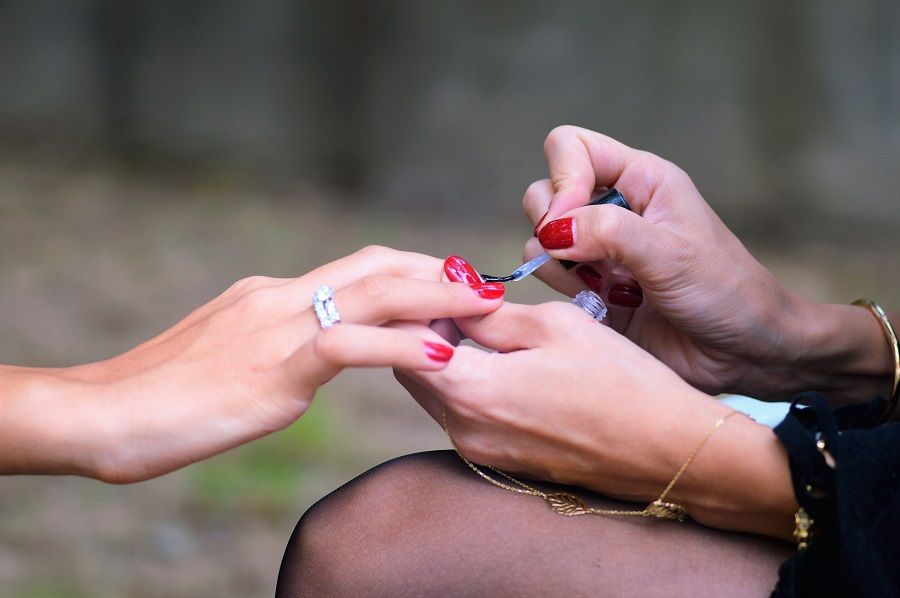 Comment choisir un vernis semi permanent écologique et végan ? | So Busy Girls