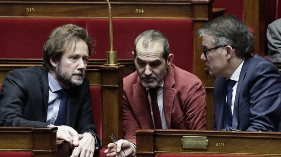 Sébastien Lecornu : voici les sept députés socialistes qui ont voté la censure malgré la consigne du parti | So Busy Girls