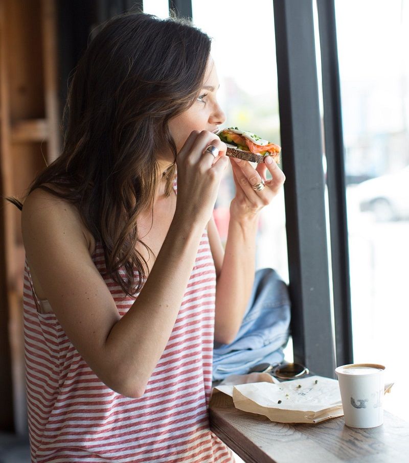Combien de temps devriez-vous attendre après avoir mangé pour faire du sport ? | So Busy Girls